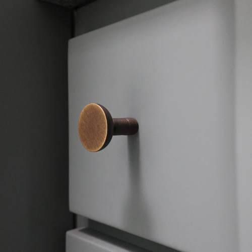Hapny Home K32-AE Antique English Knurled Cabinet Knob