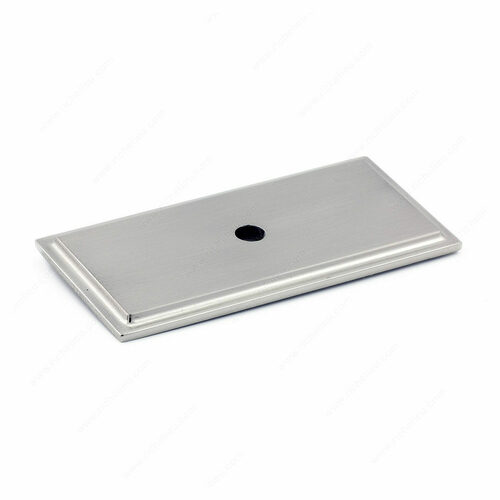 Richelieu BP1045195 Transitional Metal Knob Backplate - Model 1045