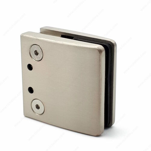 Richelieu GMGC398BN Adjustable Square Glass Clamp for Flat Surface Mounting