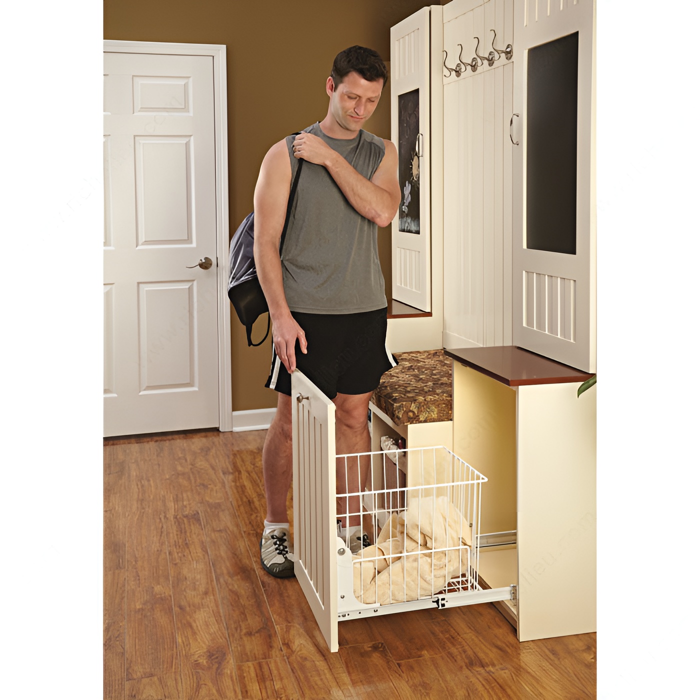 Richelieu HRV1520S Pullout Wire Hamper